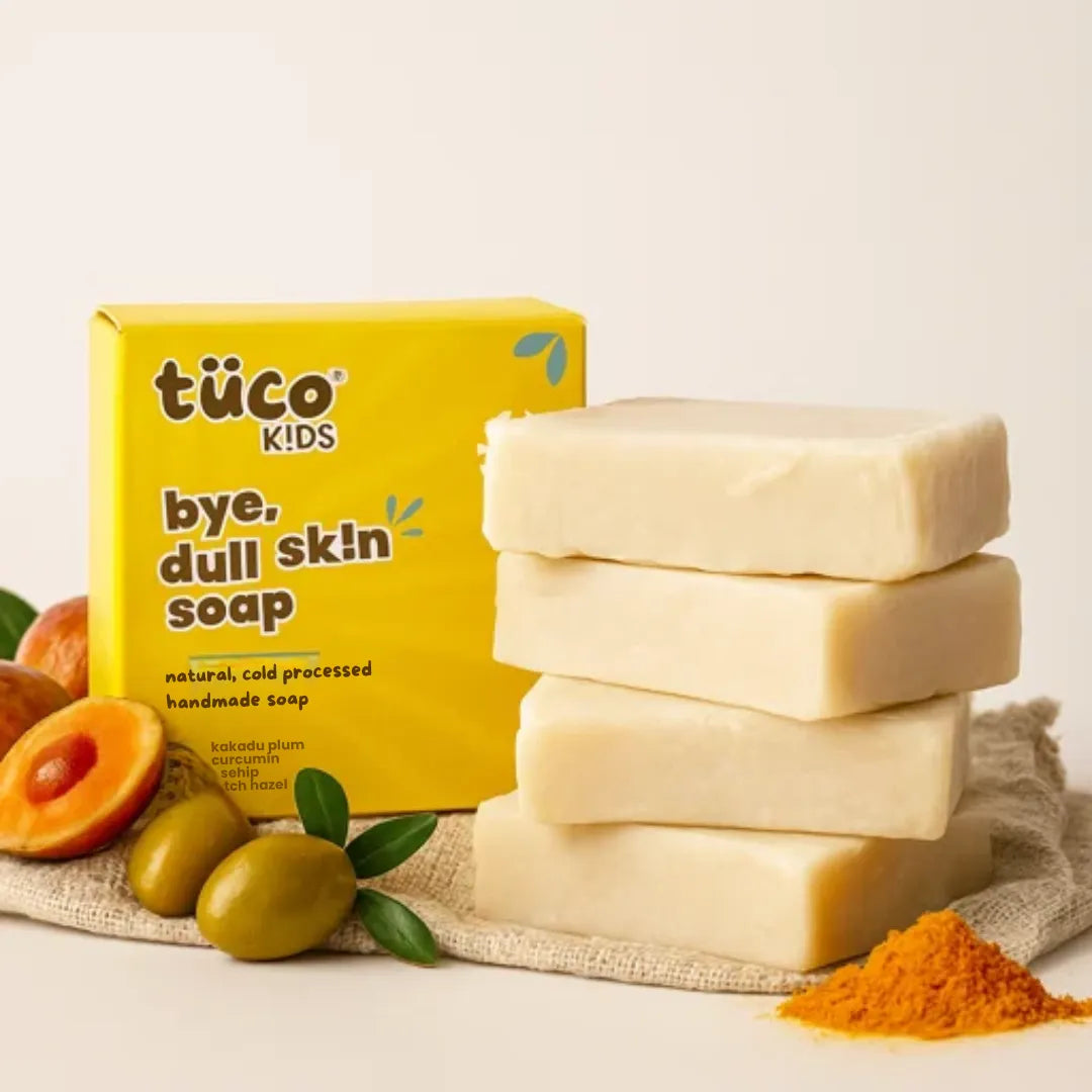 Natural kids' soap with turmeric, witch hazel, kakadu plum and rosehip oil.